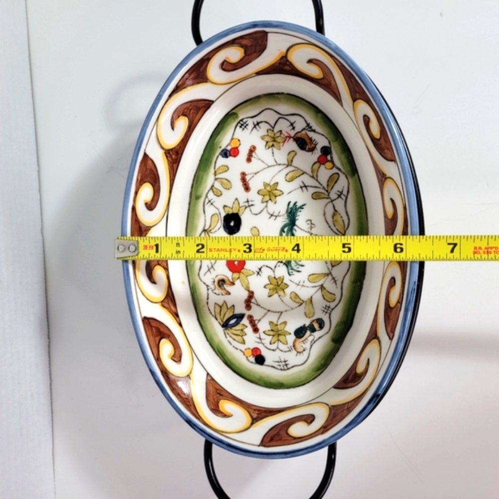 Temptations Oven to Table Beautiful Oval Dish w Metal Stand & Wicker Pad - Picture 15 of 16